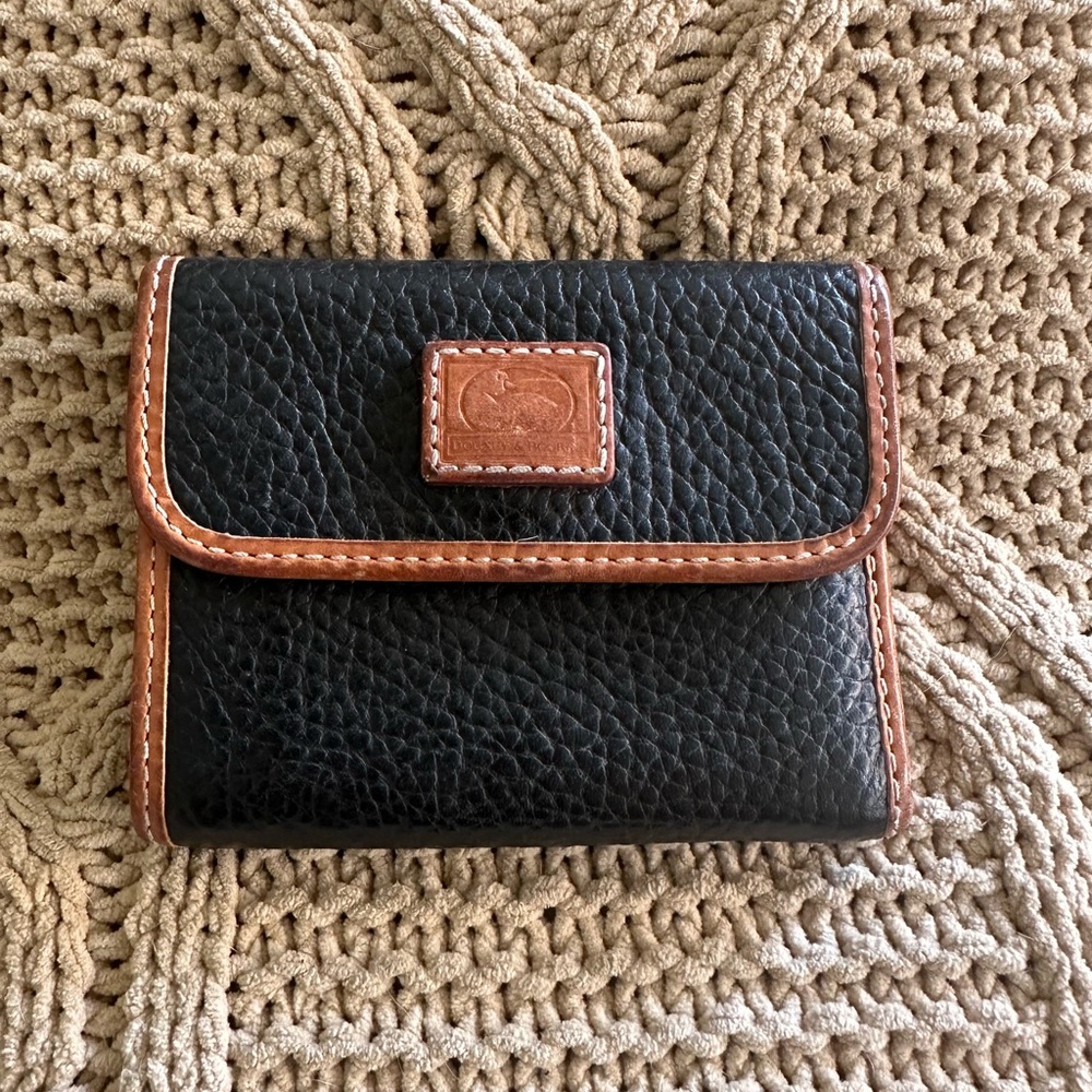 Vintage Dooney and Bourke wallet